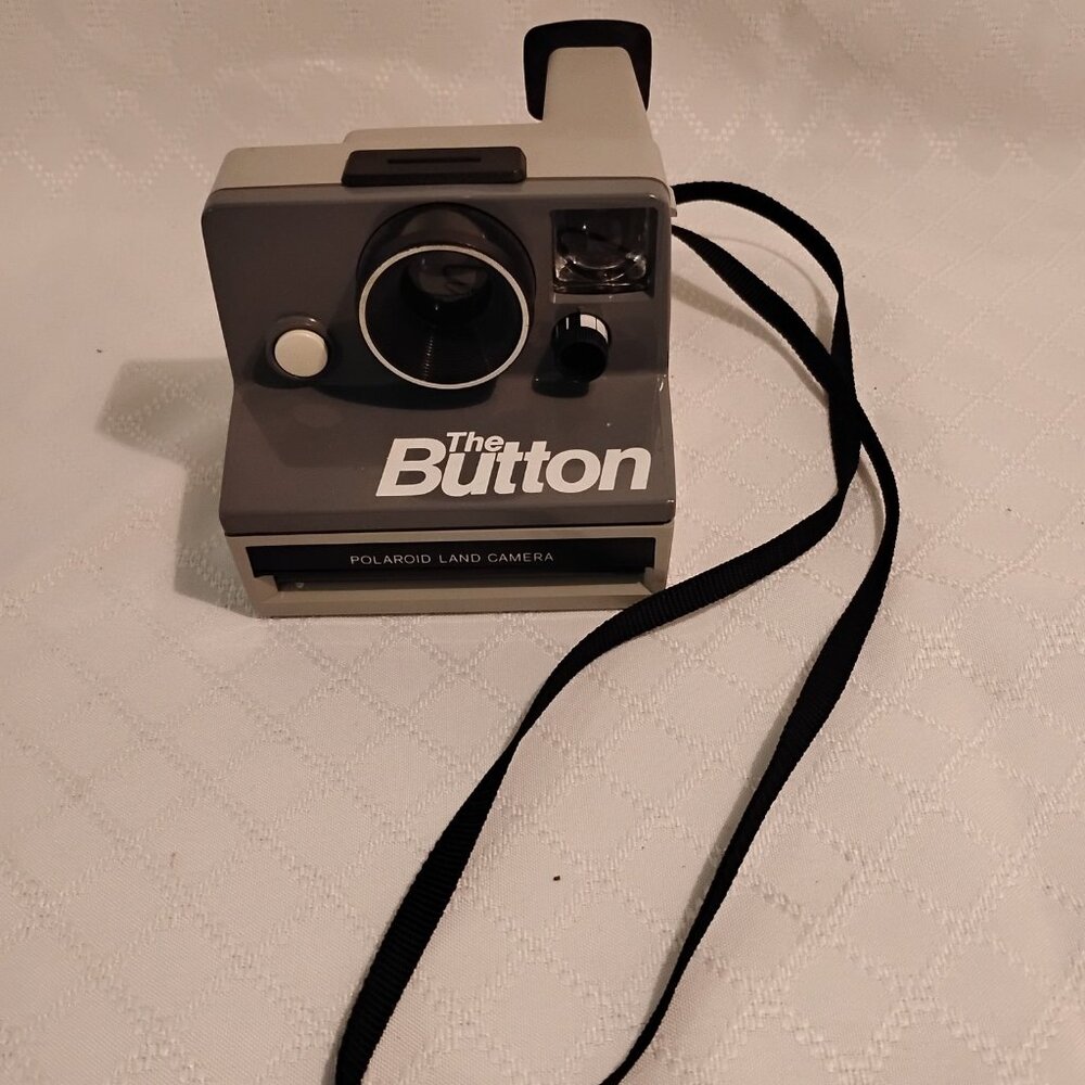 Vintage 1970's-80's Polaroid The Button Land Camera